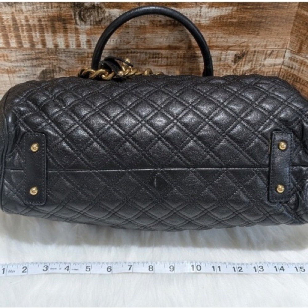 Marc Jacobs Stam Kiss Lock Black Leather Shoulder Bag W/Chain 
*OG BAG* - Picture 2 of 12